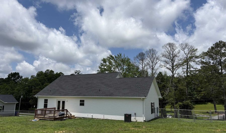 838 Dixie Dale Rd, Albertville, AL 35950 - 3 Beds, 2 Bath