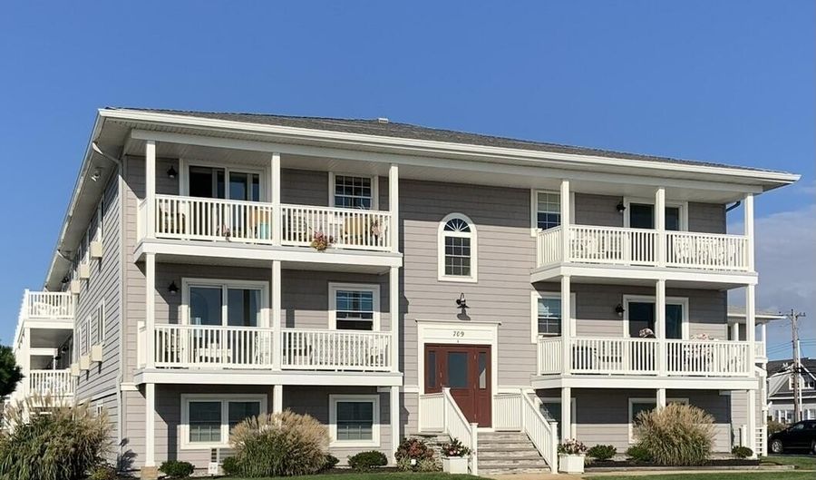 709 Ocean Ave N 8, Avon By The Sea, NJ 07717 - 1 Beds, 1 Bath