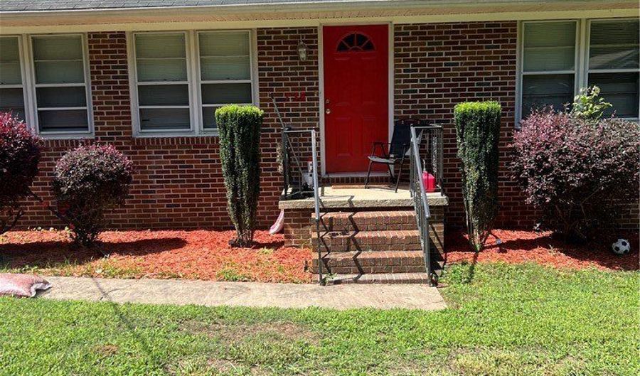 120 McLeroy Dr, Athens, GA 30606 - 3 Beds, 1 Bath