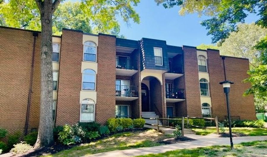 3364 WOODBURN Rd 22, Annandale, VA 22003 - 2 Beds, 2 Bath
