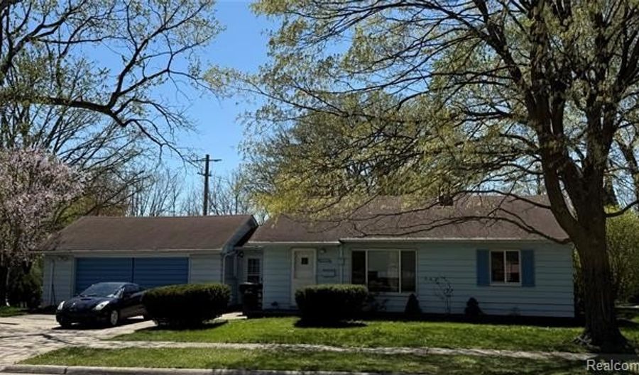 17009 Arlington Ave, Allen Park, MI 48101 - 3 Beds, 2 Bath
