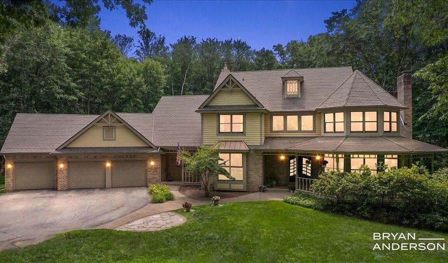 3324 Whitburn Ct SE, Ada, MI 49301 - 5 Beds, 5 Bath
