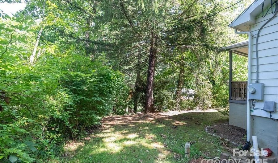 47 Campground Rd, Asheville, NC 28805 - 2 Beds, 2 Bath