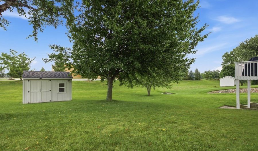 792 King Ridge Dr, Ashland, OH 44805 - 3 Beds, 2 Bath