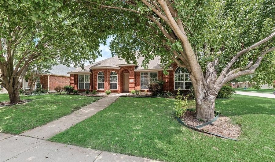 1707 Balboa Ln, Allen, TX 75002 - 4 Beds, 2 Bath