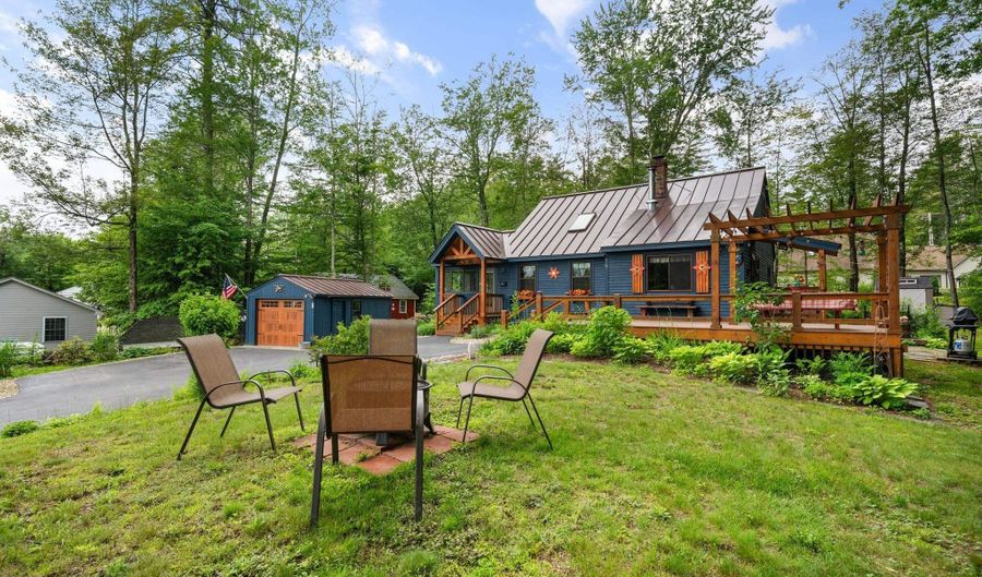 85 Lakeview Ave, Bristol, NH 03222 - 3 Beds, 2 Bath