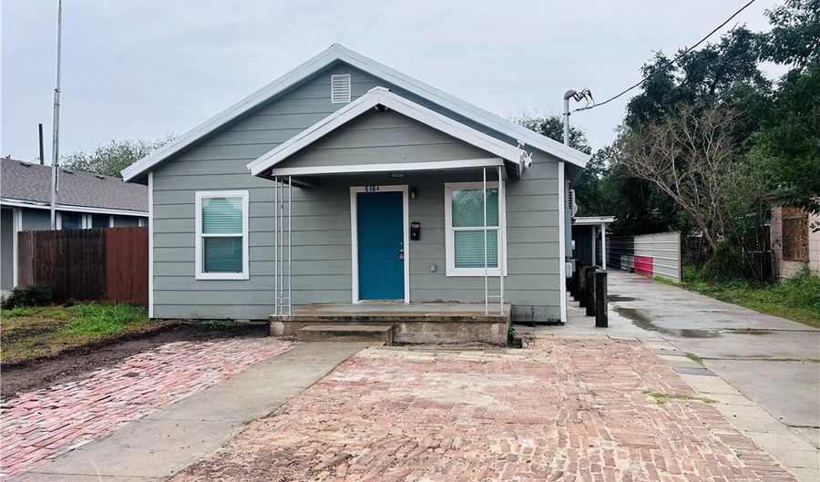 516 E 6th St A, Alice, TX 78332 - 2 Beds, 1 Bath