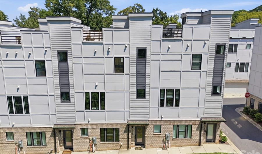 509 Strong Ave, Charlotte, NC 28205 - 3 Beds, 4 Bath