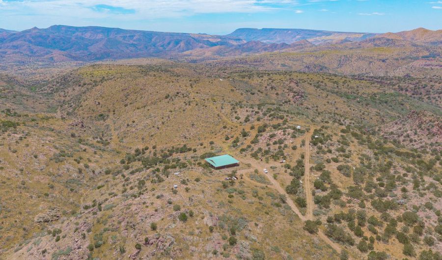 N JUANS CANYON FS 1094 Road, Cave Creek, AZ 85331 - 3 Beds, 4 Bath
