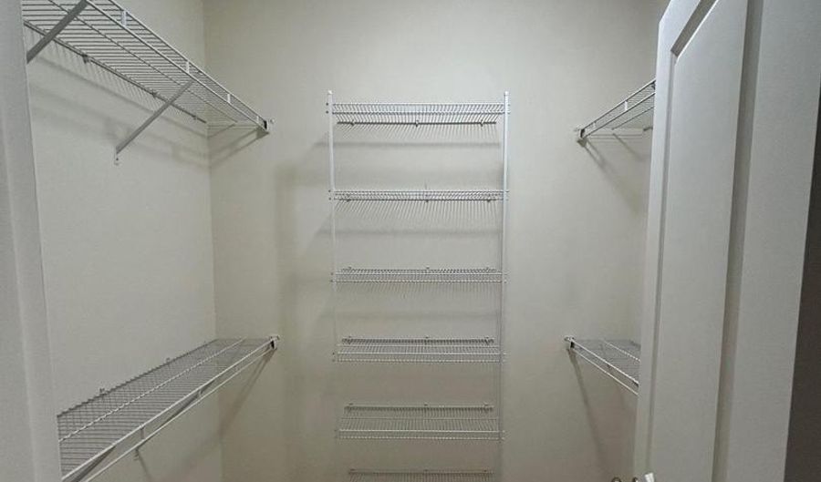 43031 FOXTRAIL WOODS Ter 106, Ashburn, VA 20148 - 3 Beds, 3 Bath