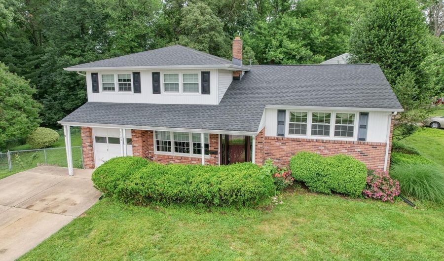 1103 OAK Dr, Dover, DE 19904 - 4 Beds, 2 Bath