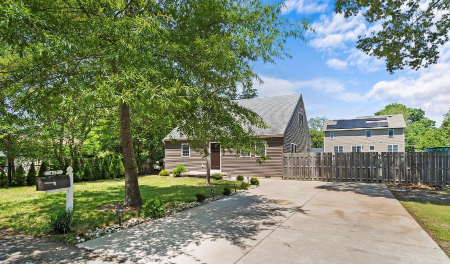 417 Main St, Bayville, NJ 08721 - 4 Beds, 3 Bath