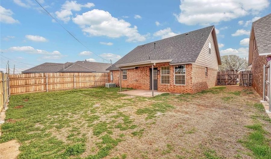 2805 Shiloh Ln, Altus, OK 73521 - 3 Beds, 2 Bath