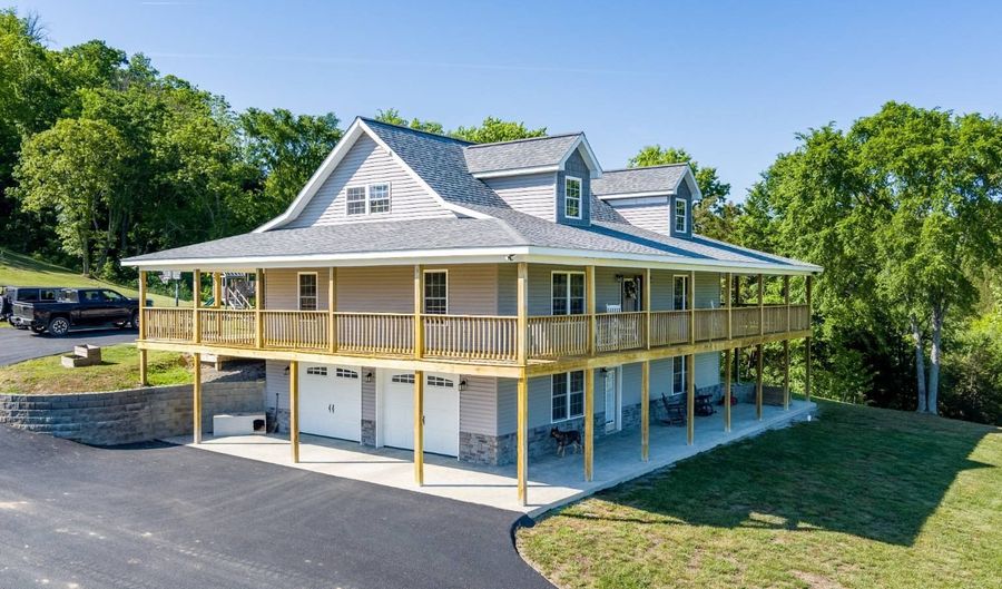 1012 Hominy Creek Rd, Albany, KY 42602 - 4 Beds, 4 Bath
