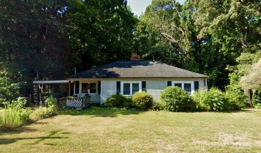 500 E Kivett St, Asheboro, NC 27203 - 2 Beds, 1 Bath