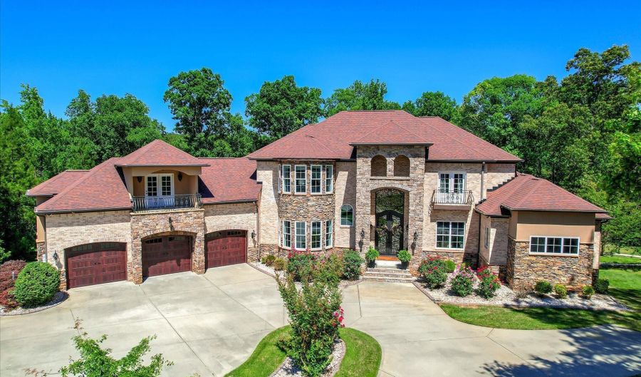 305 Alabaster Ct, Appling, GA 30802 - 7 Beds, 8 Bath