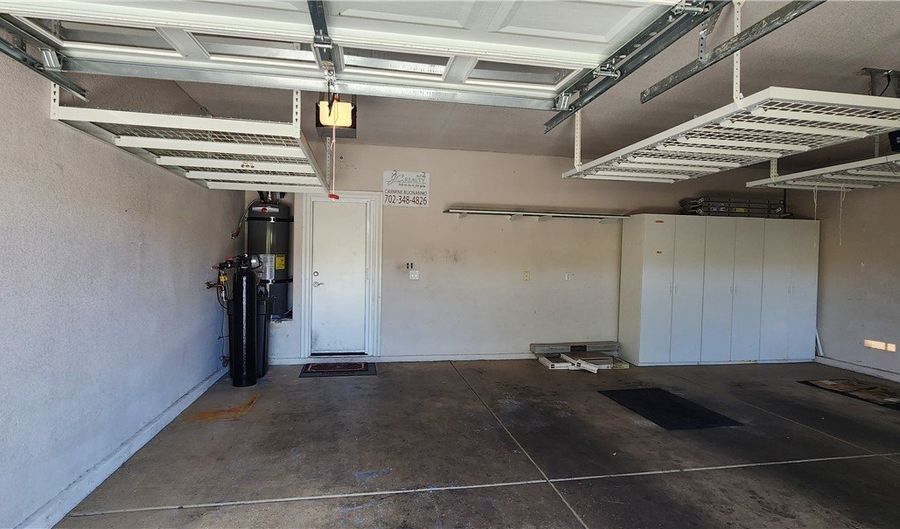 2560 Deer Season St, Henderson, NV 89052 - 3 Beds, 3 Bath