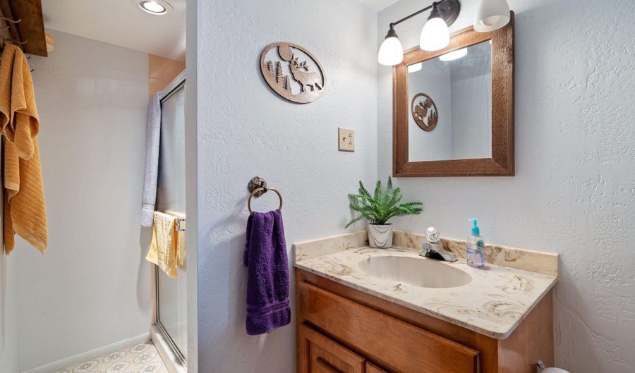 8 County Road 2083, Alpine, AZ 85920 - 3 Beds, 3 Bath
