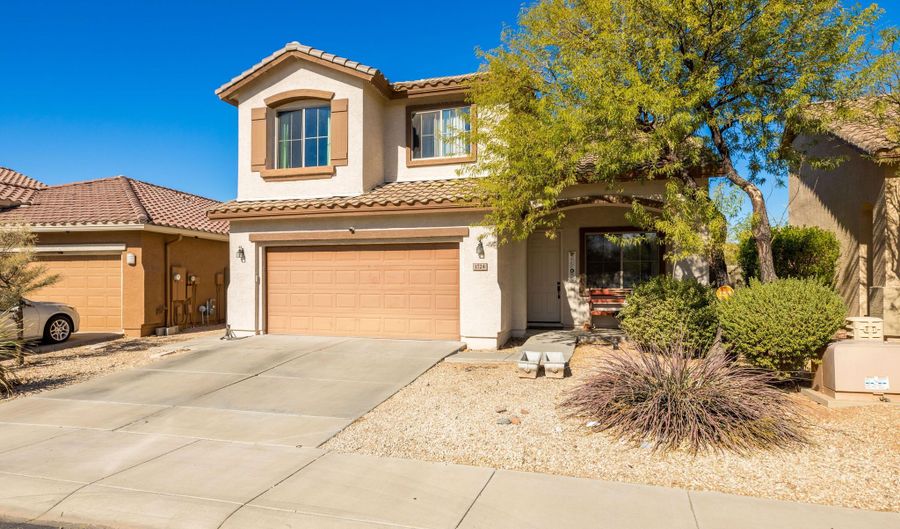 1724 W HEMINGWAY Ln, Anthem, AZ 85086 - 5 Beds, 3 Bath