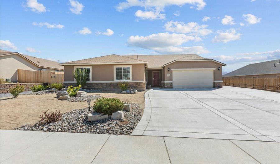 230 Orderville St, Dayton, NV 89403 - 4 Beds, 3 Bath