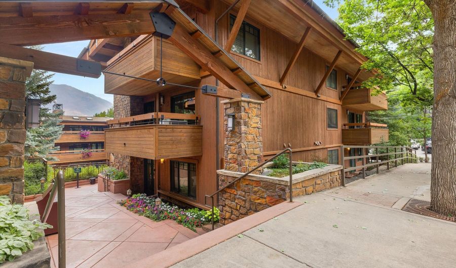 747 S Galena St 230 & 330, Aspen, CO 81611 - 3 Beds, 3 Bath