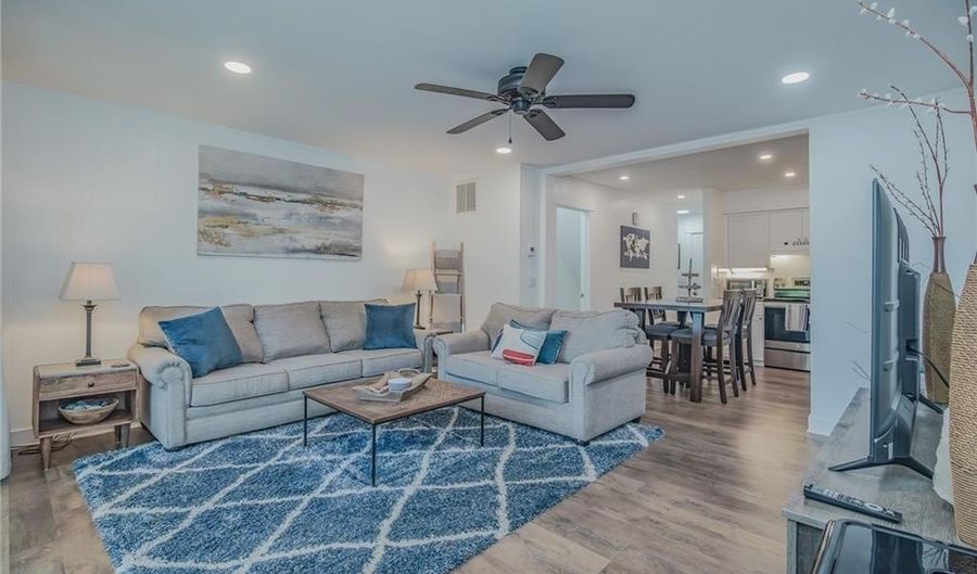 22 Britten Cir, Bella Vista, AR 72715 - 3 Beds, 3 Bath