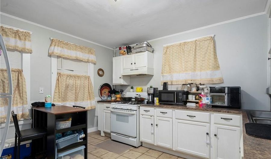 36 Blackamore Ave, Cranston, RI 02910 - 4 Beds, 2 Bath