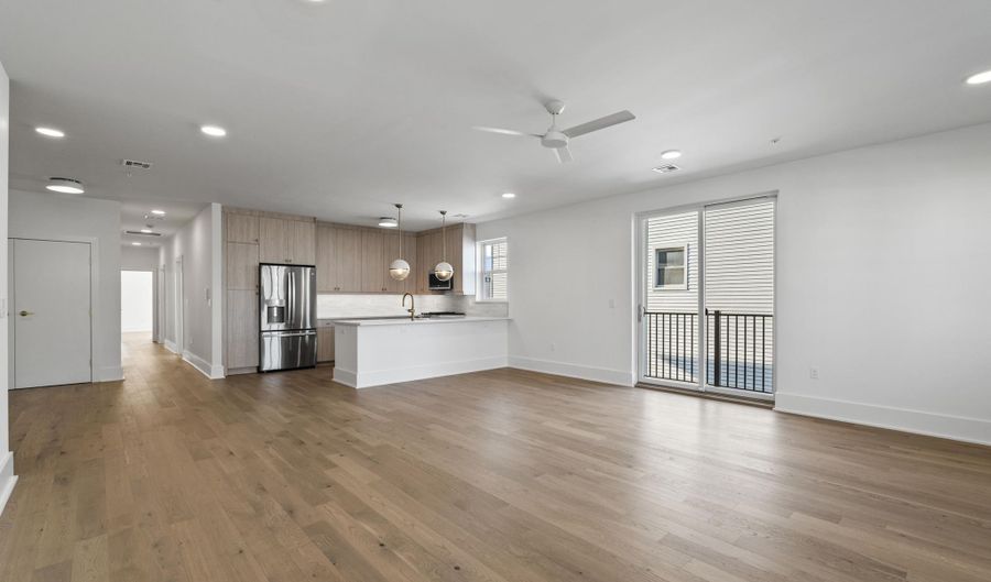 525 AVENUE E 2, Bayonne, NJ 07002 - 3 Beds, 3 Bath