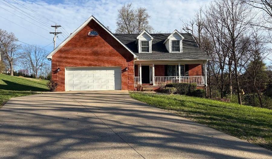 111 N Salem Dr, Bardstown, KY 40004 - 3 Beds, 4 Bath