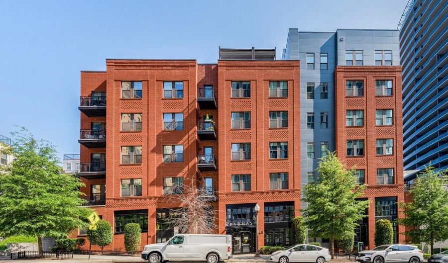 1411 KEY Blvd #305, Arlington, VA 22209 - 2 Beds, 3 Bath