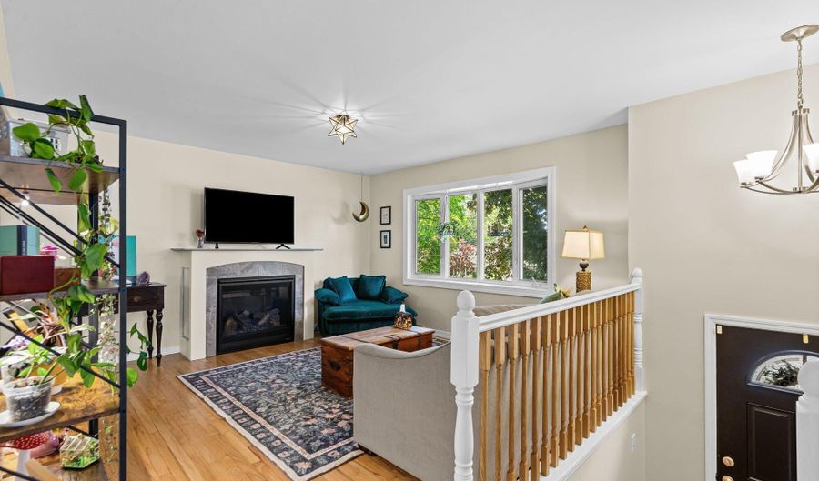 22 Collegeview Dr, Albany, NY 12211 - 3 Beds, 2 Bath