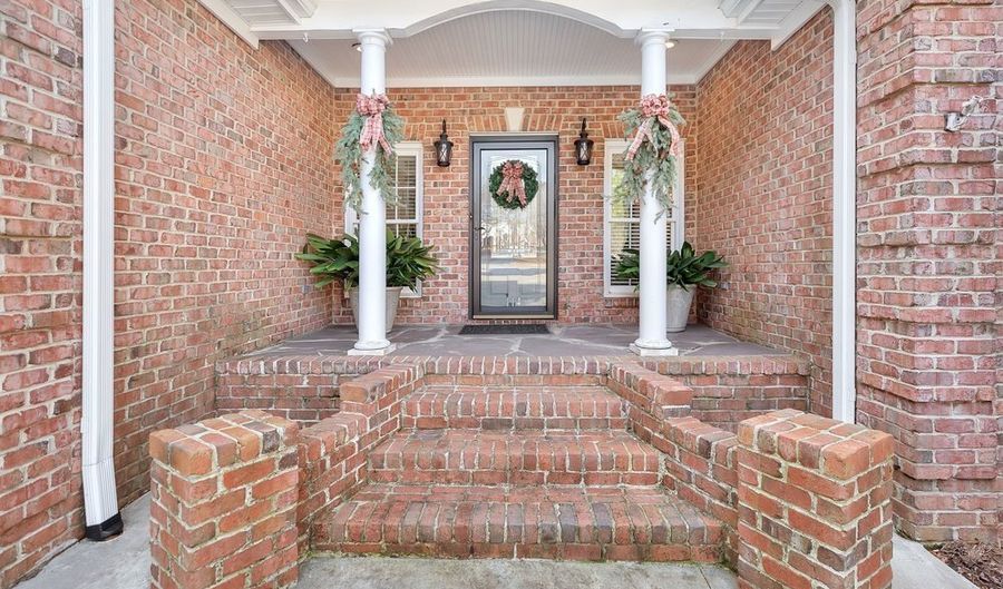 114 Augusta National, Anderson, SC 29621 - 5 Beds, 4 Bath