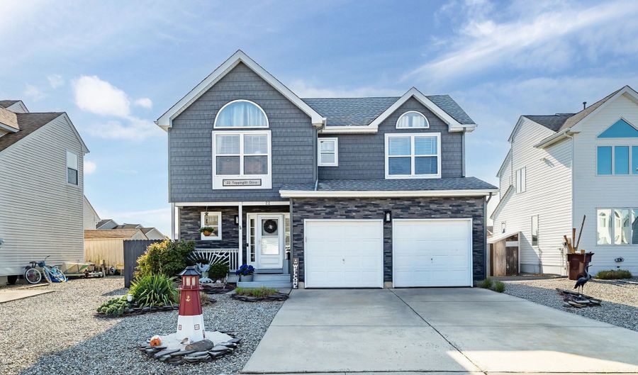 22 Toppinglift Dr, Bayville, NJ 08721 - 3 Beds, 3 Bath