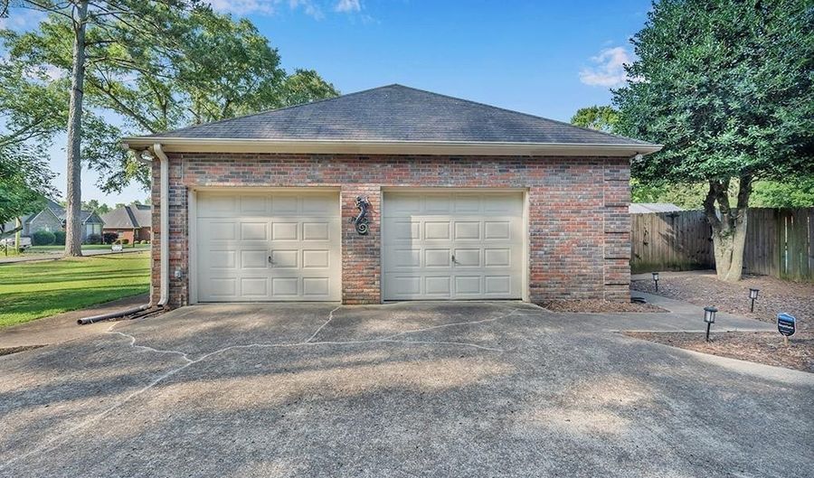 1707 Walnut St, Albertville, AL 35950 - 3 Beds, 3 Bath