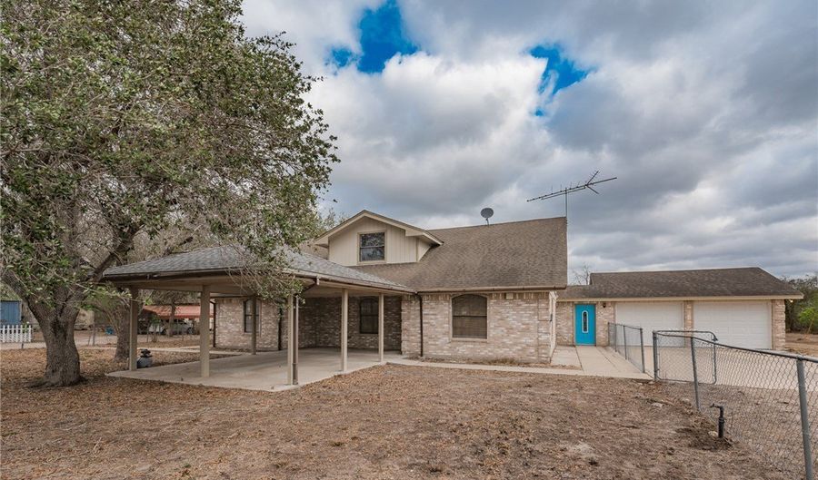 271 COUNTY ROAD 117, Alice, TX 78332 - 4 Beds, 3 Bath