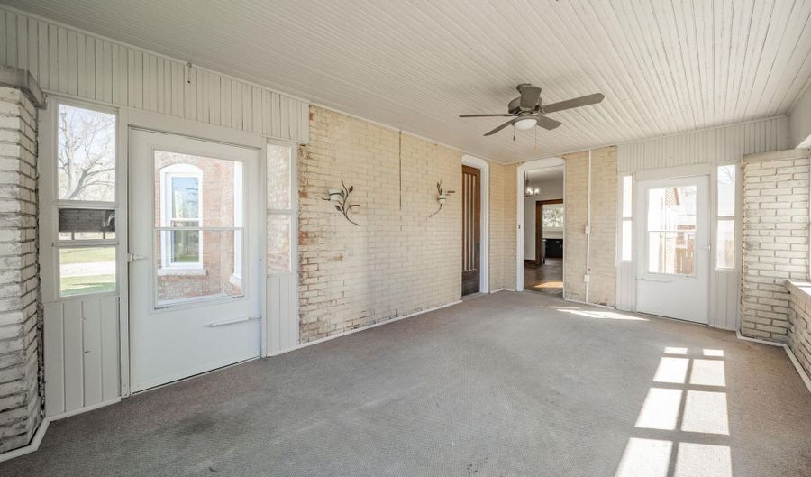 149 N Dalton Ave, Albany, IN 47320 - 5 Beds, 3 Bath