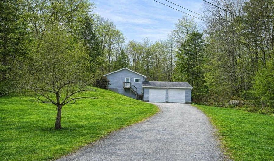 33 Buttercup Ln, Antrim, NH 03440 - 3 Beds, 2 Bath