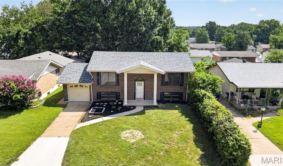 3357 Biscayne Blvd, Arnold, MO 63010 - 4 Beds, 2 Bath