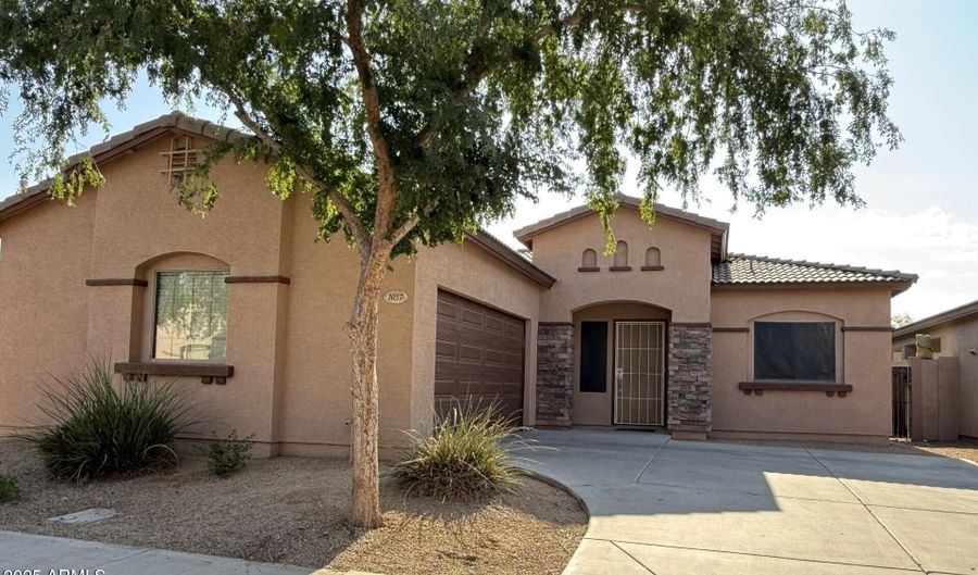 1057 S SACRAMENTO Pl, Chandler, AZ 85286 - 3 Beds, 2 Bath