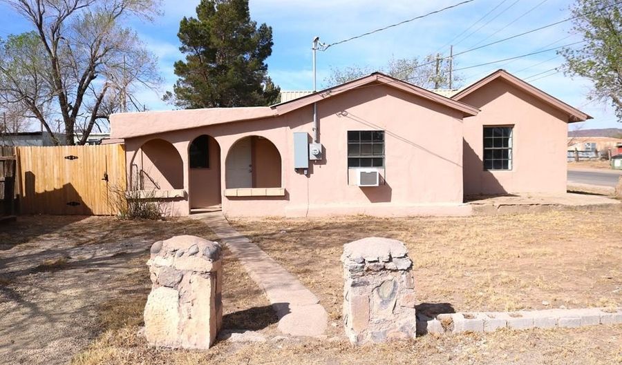 702 W Murphy, Alpine, TX 79830 - 3 Beds, 1 Bath