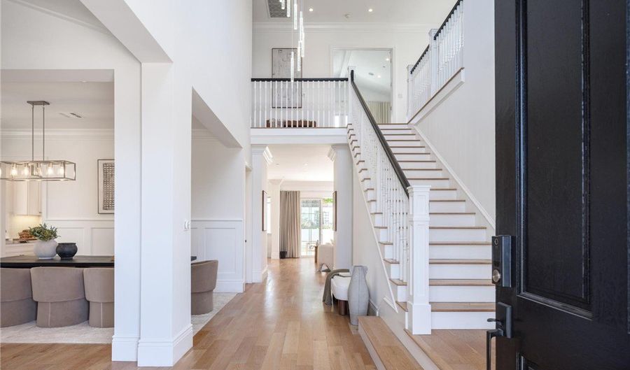 8056 Kentwood, Los Angeles, CA 90045 - 5 Beds, 6 Bath