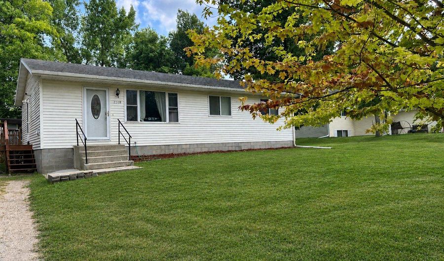 2208 Darling Ave E, Alexandria, MN 56308 - 4 Beds, 2 Bath