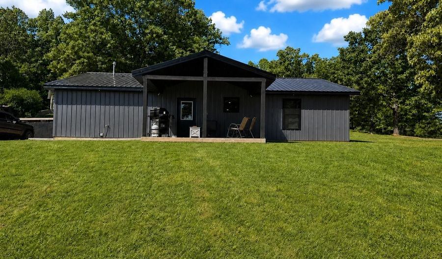109 Tucker Creek Rd, Alton, MO 65606 - 3 Beds, 2 Bath