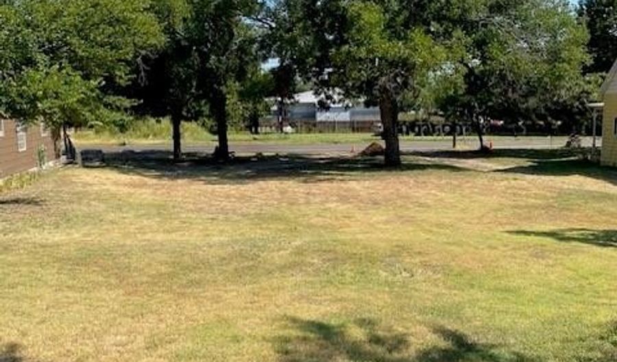 905 W Oak St, Weatherford, TX 76086 - 0 Beds, 0 Bath