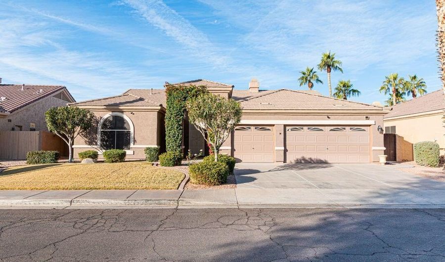 550 N MAMMOTH Way, Chandler, AZ 85225 - 3 Beds, 2 Bath