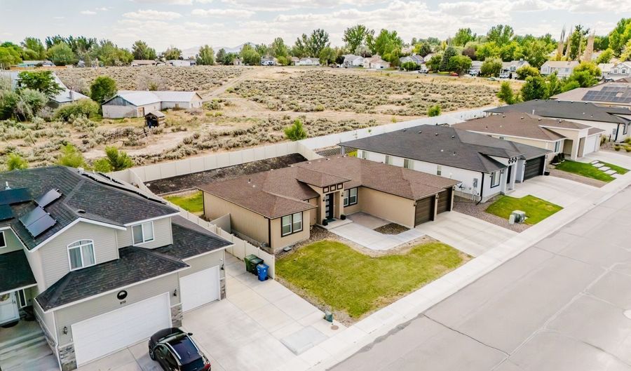 962 Benti Way, Elko, NV 89801 - 3 Beds, 2 Bath