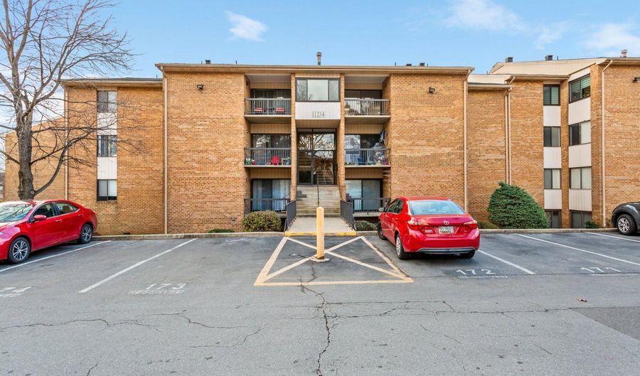 11234 CHERRY HILL Rd 304, Beltsville, MD 20705 - 2 Beds, 1 Bath