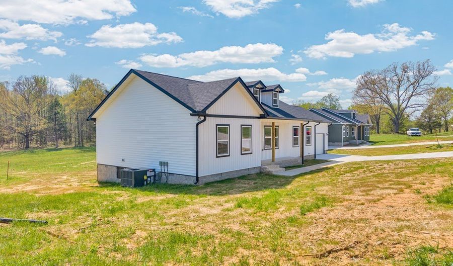 8352 Southfork, Baxter, TN 38583 - 3 Beds, 2 Bath