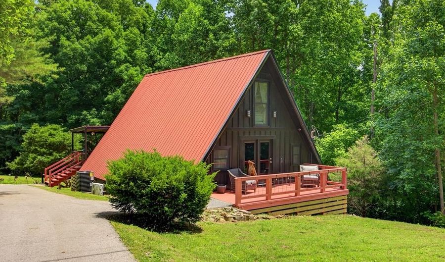 802 Livingston Boat Dock Rd, Allons, TN 38541 - 3 Beds, 2 Bath