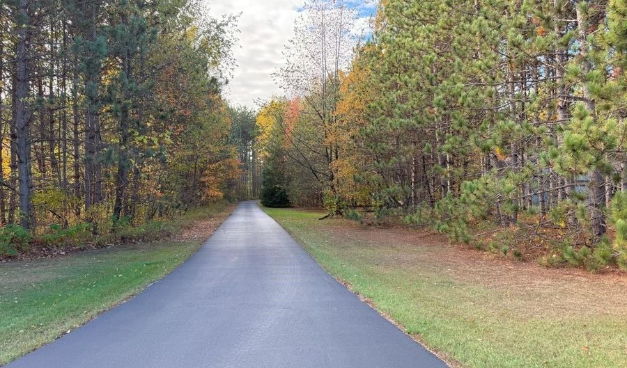 1917 SANDALWOOD Rd, Abrams, WI 54101 - 3 Beds, 2 Bath